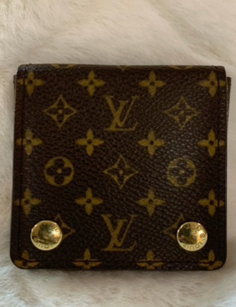 LOUIS VUITTON Monogram Jewelry Box LV Auth yk5857a Cloth ref.790438 - Joli  Closet